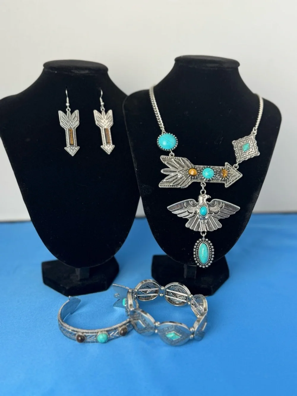 Paparazzi Turquoise & Amber Arrow Statement Necklace Set - Picture 3 of 8